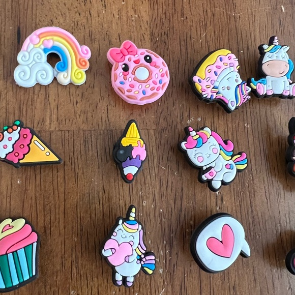 NEW Bundle 20 Piece Unicorn Themed Crocs Shoe Charms - Picture 5 of 7